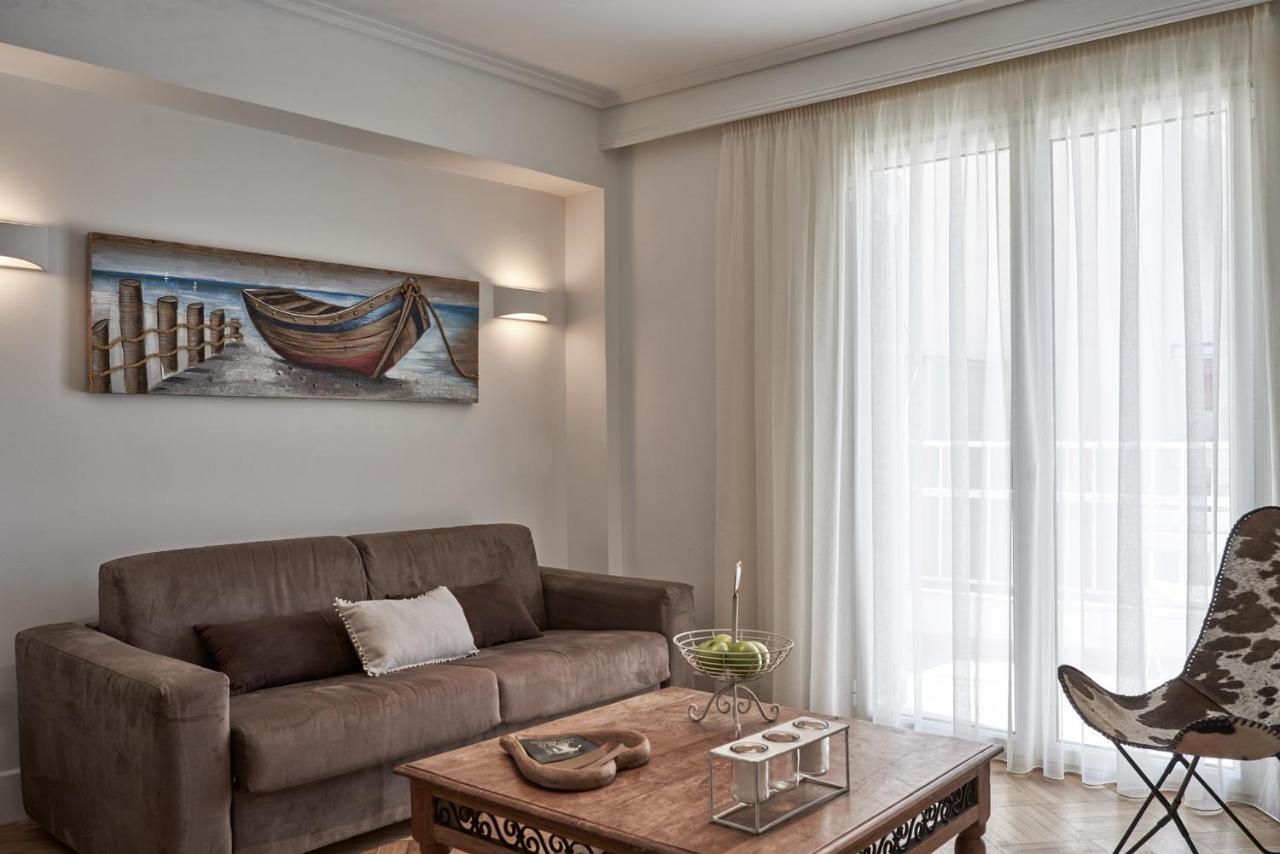 Marvelous N Bright Apt Next To Megaro Mousikis Атина Екстериор снимка