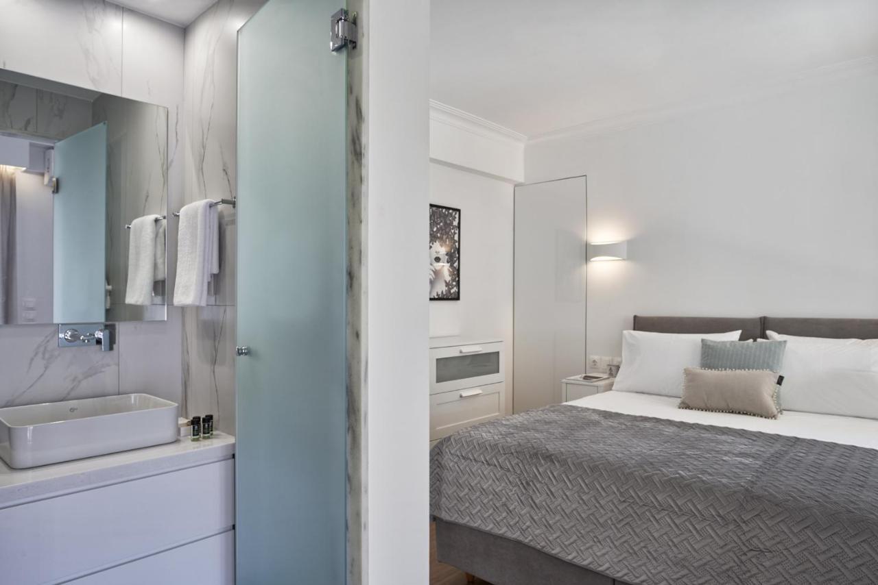 Marvelous N Bright Apt Next To Megaro Mousikis Атина Екстериор снимка