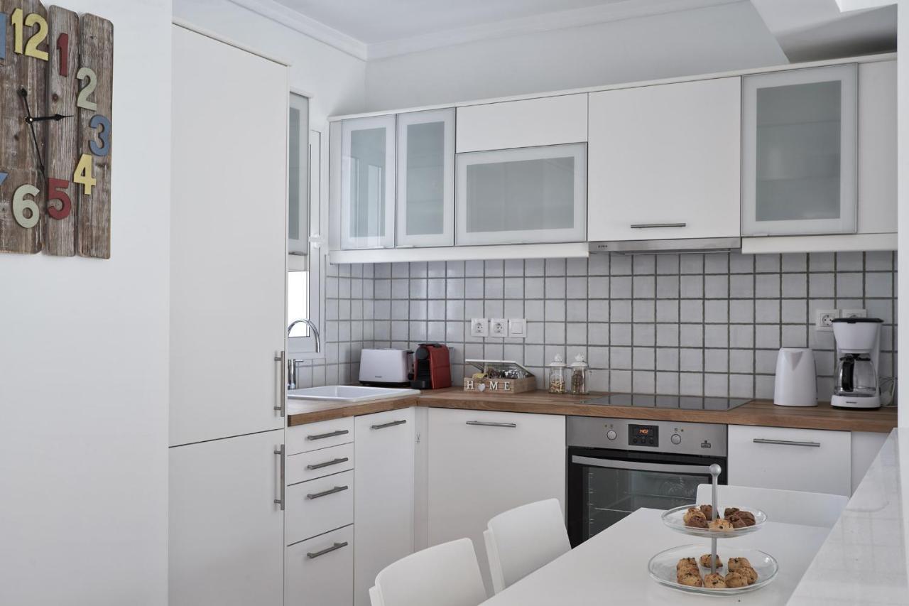 Marvelous N Bright Apt Next To Megaro Mousikis Атина Екстериор снимка